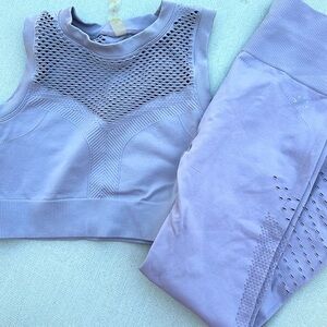 Varley yoga set - purple 💜 size xs